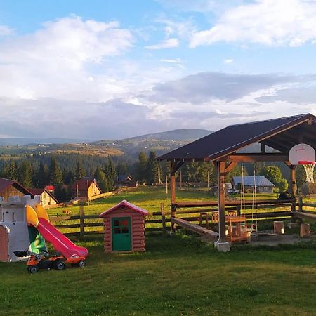 Casuta Schiorului Villa Mărişel Bagian luar foto